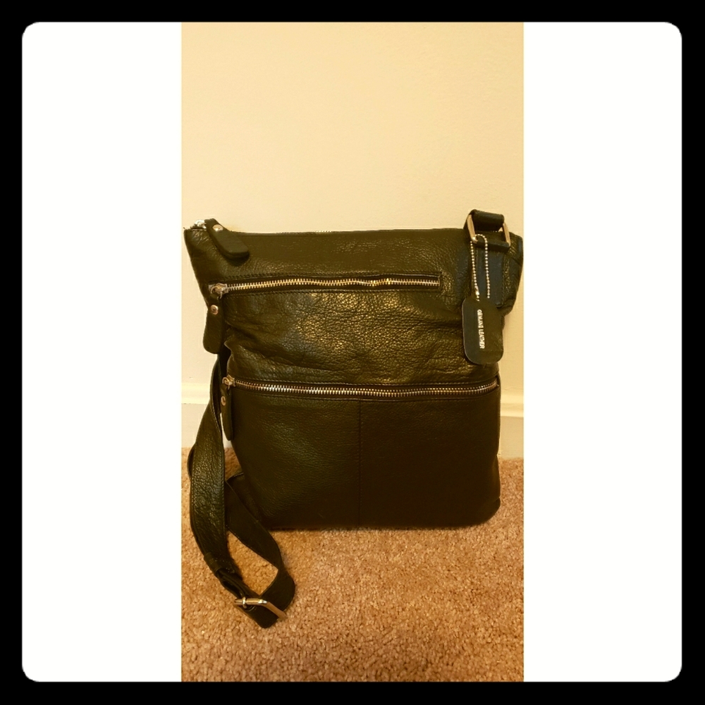 Marco Avane Leather Shoulder Bag